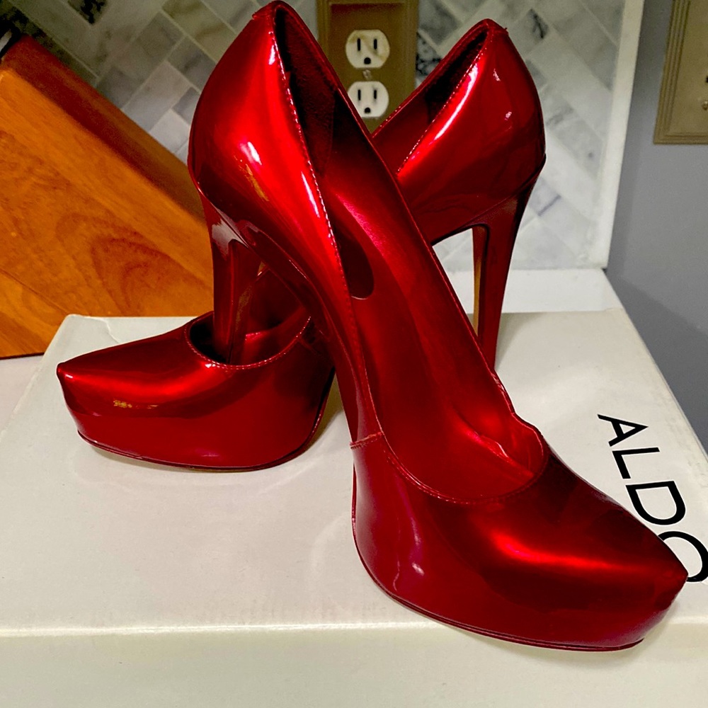 Aldo red almond toe pumps
